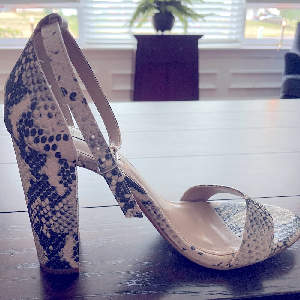 Steve Madden snakeskin heels